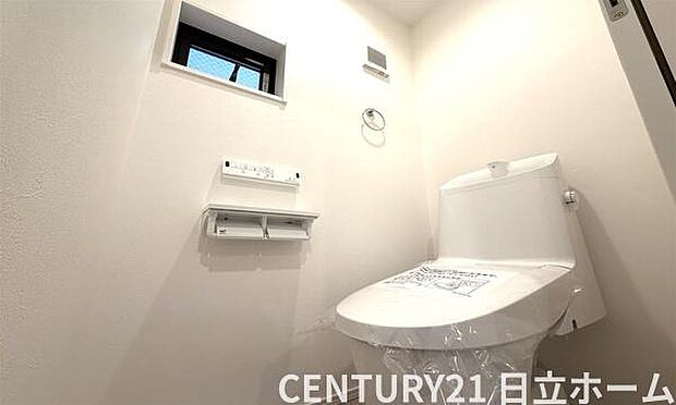 《トイレ》 ■トイレは明るい空間で清潔感があります。