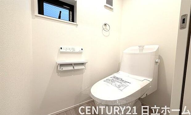 《トイレ》 ■清潔感のある落ち着いたトイレ。