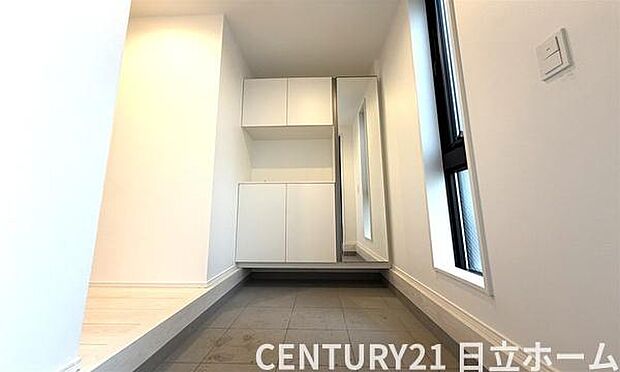 《玄関》 ■我が家の顔である玄関。帰るのが楽しみになりますね。