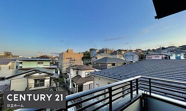 《眺望》 ■「空」×「光」×「風」。開放感を具現化したような現地は、まさに「永住の地」としての選択肢です。