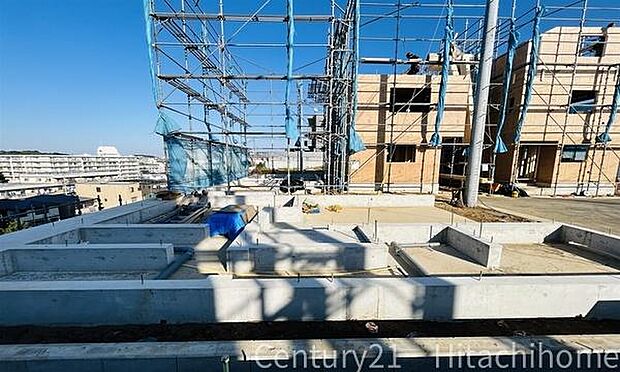 《現地》　■安心して暮らせそうな住環境です。