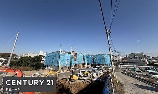 《前面道路》　■閑静な住宅街の一角