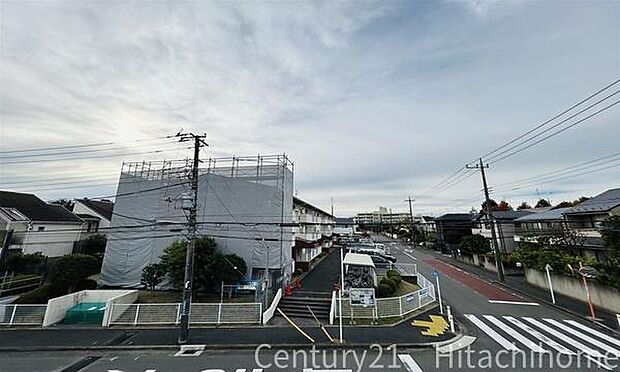 《眺望》　■「空」×「光」×「風」。開放感を具現化したような現地は、まさに「永住の地」としての選択肢です。