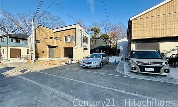 《前面道路》 ■閑静な住宅街の一角