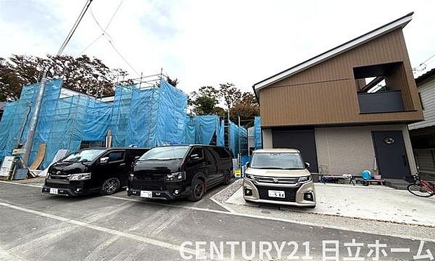 《前面道路含む現地》　■現地写真です。
