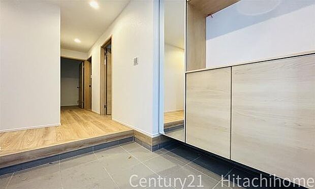 《玄関》 ■我が家の顔である玄関。帰るのが楽しみになりますね。