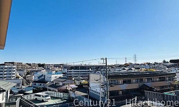 《眺望》 ■「空」×「光」×「風」。開放感を具現化したような現地は、まさに「永住の地」としての選択肢です。