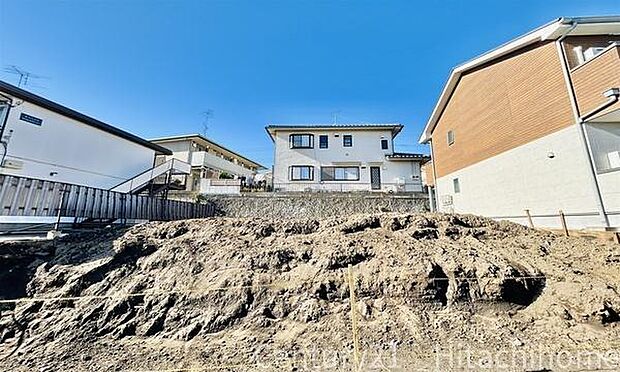 《眺望》 ■目の前には気持ちの良い青空が広がります。開放的で開けた空間が望めます。