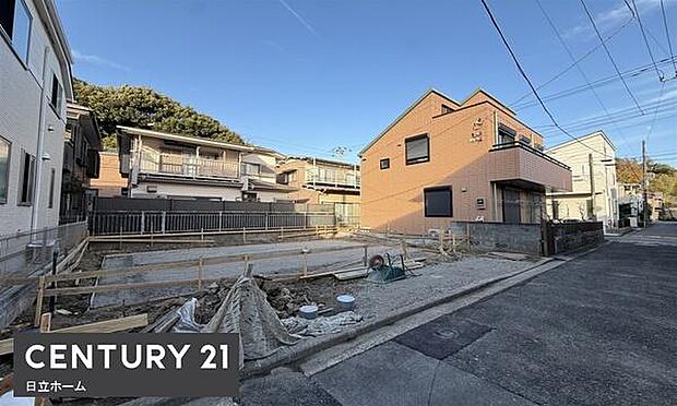 《前面道路》　■閑静な住宅街の一角