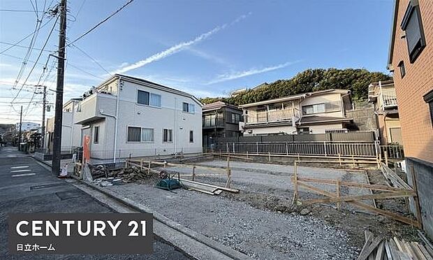 《現地》　■青い空と白い雲、気分が晴れる場所がここにあります。