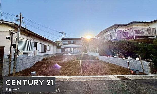 《前面道路》　■閑静な住宅街の一角