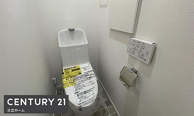 《トイレ》 ■トイレは明るい空間で清潔感があります。