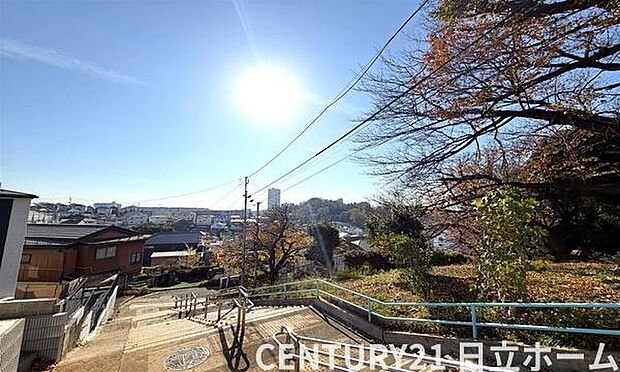 《眺望》 ■目の前には気持ちの良い空が広がります。