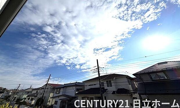 《眺望》 ■目の前には気持ちの良い空が広がります。