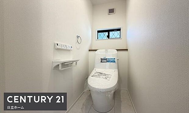 《トイレ》■トイレは明るい空間で清潔感があります。