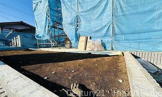 《庭》　■土と緑が身近に感じられるお庭があるのは嬉しいですね。