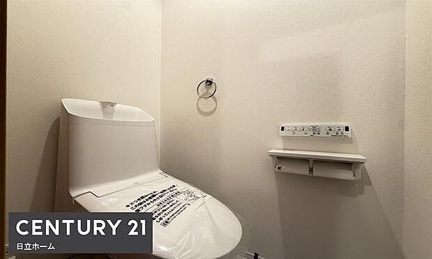 《トイレ》　■清潔感のある落ち着いたトイレ。