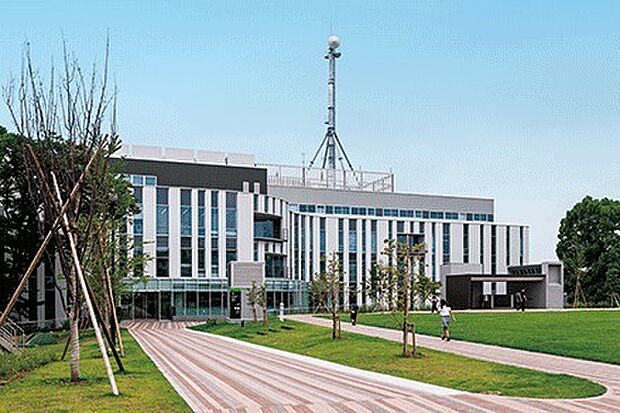 横浜市瀬谷区役所まで1854m