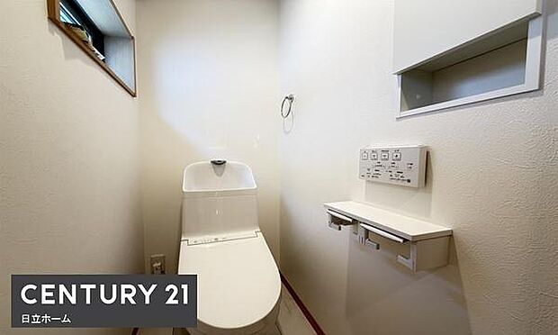 《トイレ》 ■トイレは明るい空間で清潔感があります。