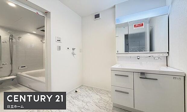 《洗面台》 ■朝のバタバタした身支度を支えてくれる洗面所。