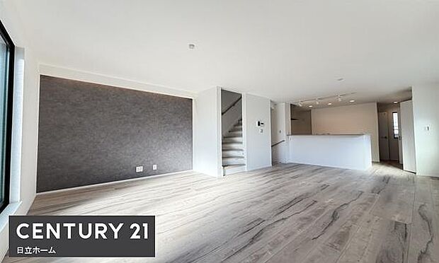 《リビングダイニング》 ■開放的でのびのびとくつろげるリビングは、家族のコミュニケーションの場として、みんなが集まる暖かな場所に。