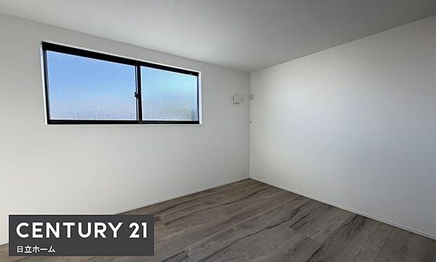 《洋室》 ■机とべットを入れても十分な広さ。。お子様の勉強部屋に。