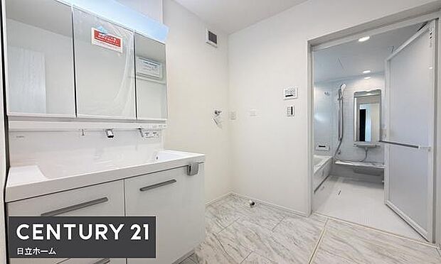 《洗面台》 ■朝のバタバタした身支度を支えてくれる洗面所。