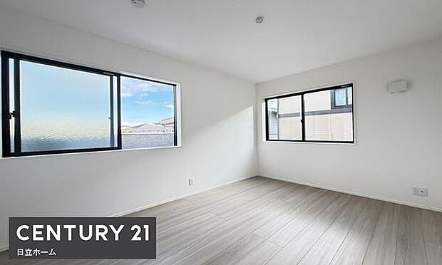 《洋室》 ■机とべットを入れても十分な広さ。。お子様の勉強部屋に。