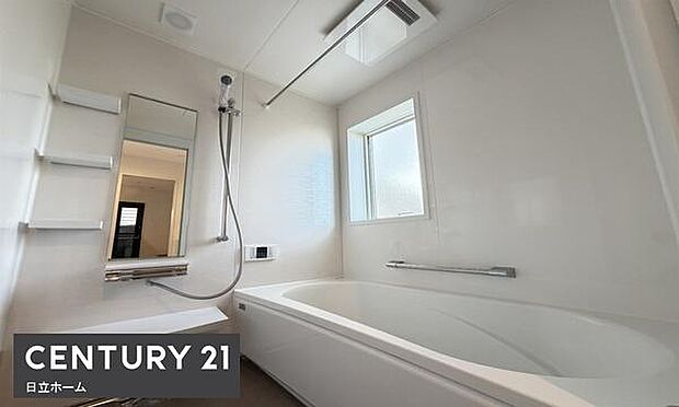 《浴室 》 ■バスルームは一日の疲れを癒す居心地の良い空間です。