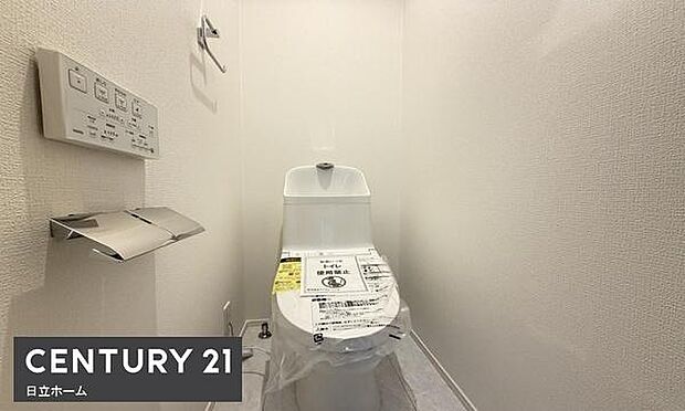 《トイレ》 ■清潔感のある落ち着いたトイレ。