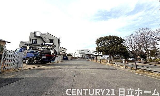 《現地》　■完成が待ち遠しいですね