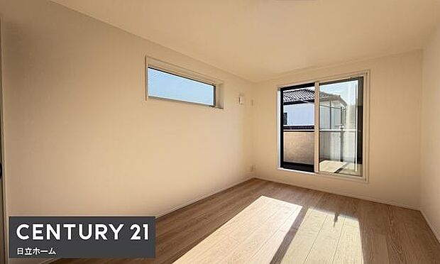 《寝室》 ■心地よい眠りへといざなうしっとりと落ち着いた雰囲気の寝室。