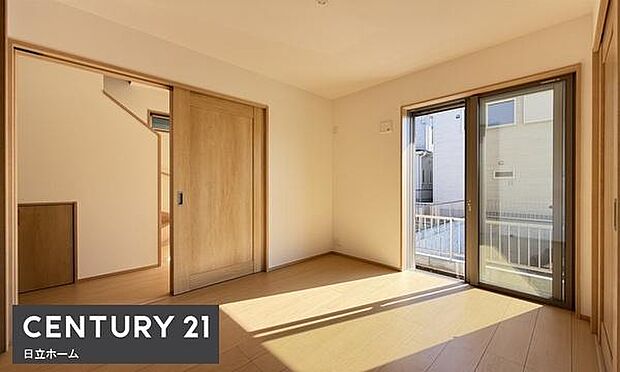 《寝室》 ■心地よい眠りへといざなうしっとりと落ち着いた雰囲気の寝室。