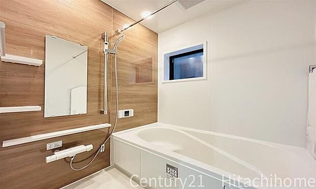 《浴室》　■ゆったりくつろげる癒しのバスルーム。