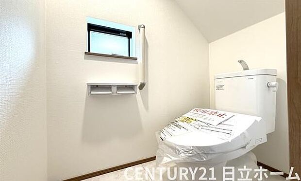 《トイレ》■トイレは明るい空間で清潔感があります。