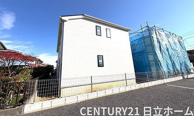 《前面道路》　■落ち着いた住環境です。