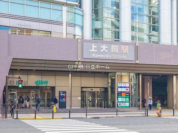 京浜急行電鉄本線「上大岡」駅まで2607m、京急線「快特」停車駅。直通で横浜へ1駅8分・品川へ4駅26分。羽田空港へも快適アクセス。ブルーラインの複数路線の駅です。