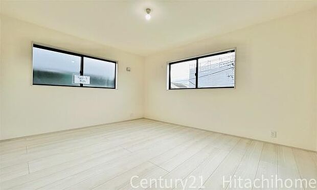 《寝室》　■心地よい眠りへといざなう落ち着いた雰囲気の寝室