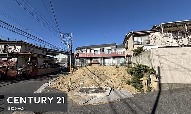 《前面道路》 ■落ち着いた住環境です。