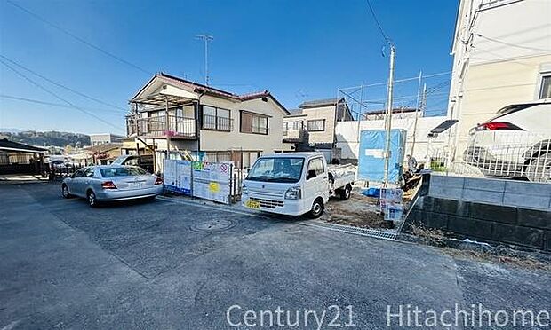 《前面道路》 ■落ち着いた住環境です。