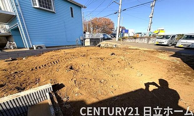 《現地》　■安心して暮らせそうな住環境です。