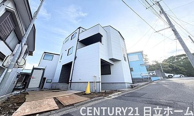 《前面道路》　■落ち着いた住環境です。