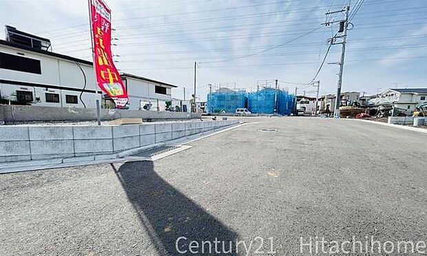 《前面道路》 ■落ち着いた住環境です。