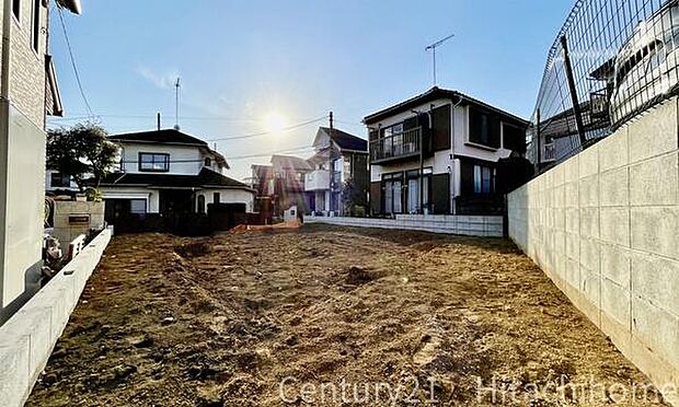 《現地》 建築中写真です。
