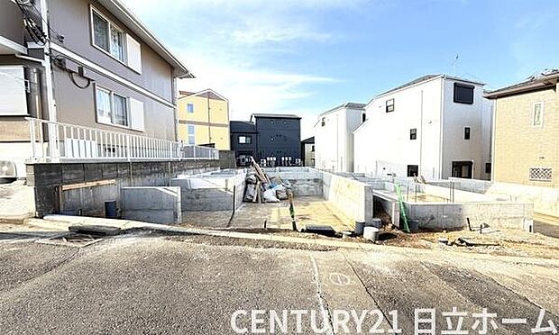 《前面道路》　■落ち着いた住環境です。