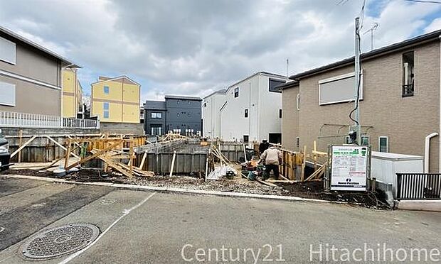 《現地》　■青い空と白い雲、気分が晴れる場所がここにあります。