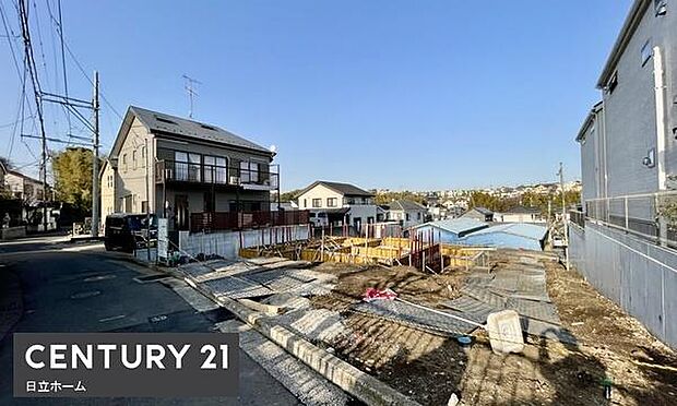 《前面道路》 ■落ち着いた住環境です。