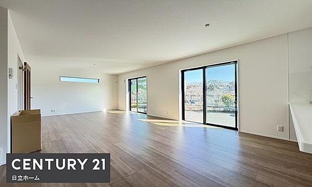 《リビングダイニング》 ■家族が自然と集まって、思い思いにくつろぎ、遊び、語らう、やすらぎの空間。