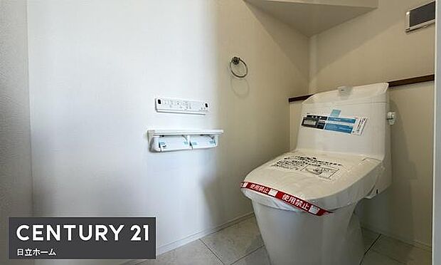 《トイレ》■トイレは明るい空間で清潔感があります。