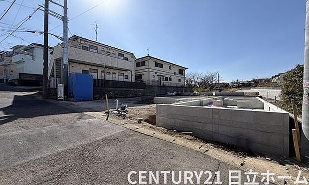 《前面道路》 ■落ち着いた住環境です。